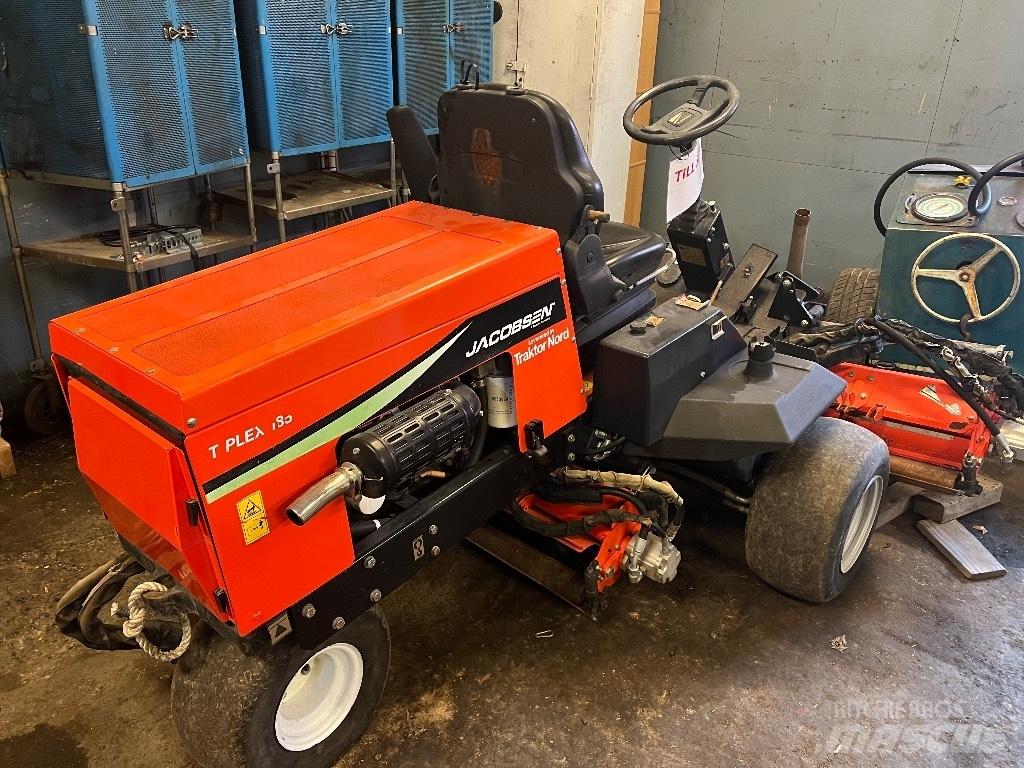 Jacobsen T-PLEX185 Тракторни косачки