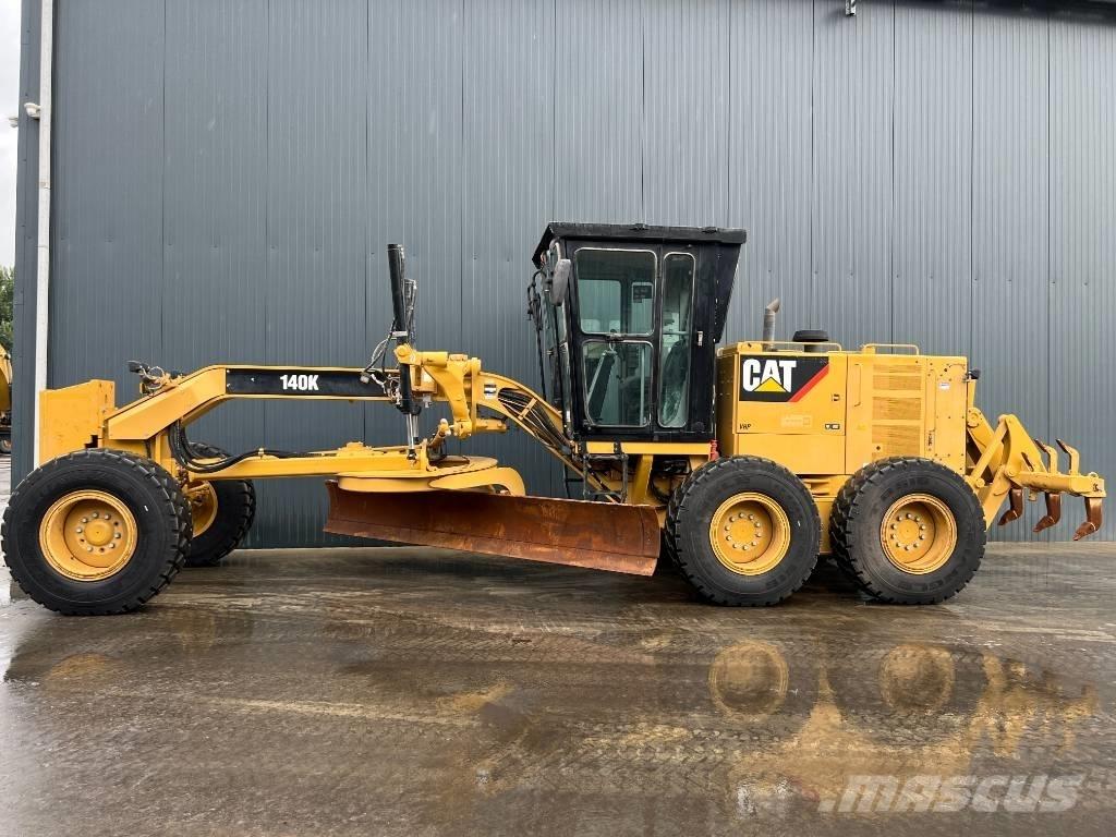 CAT 140K Грейдери