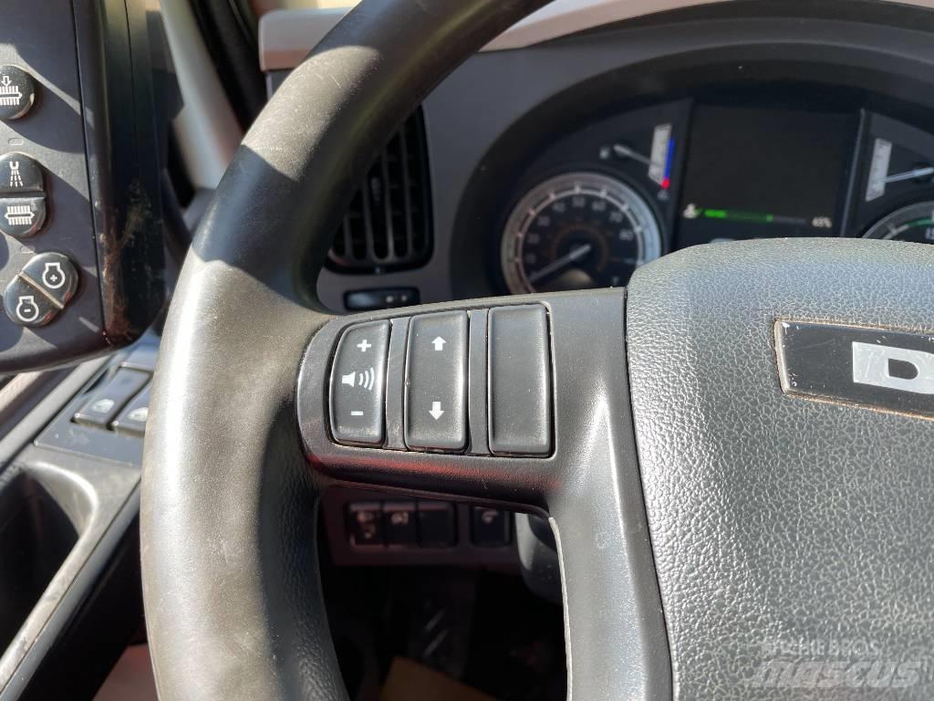DAF LF 220 Автоматични метачки с четки