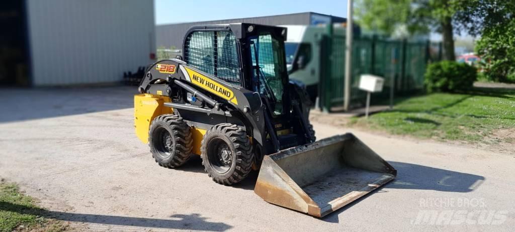 New Holland L218 Мини товарачи
