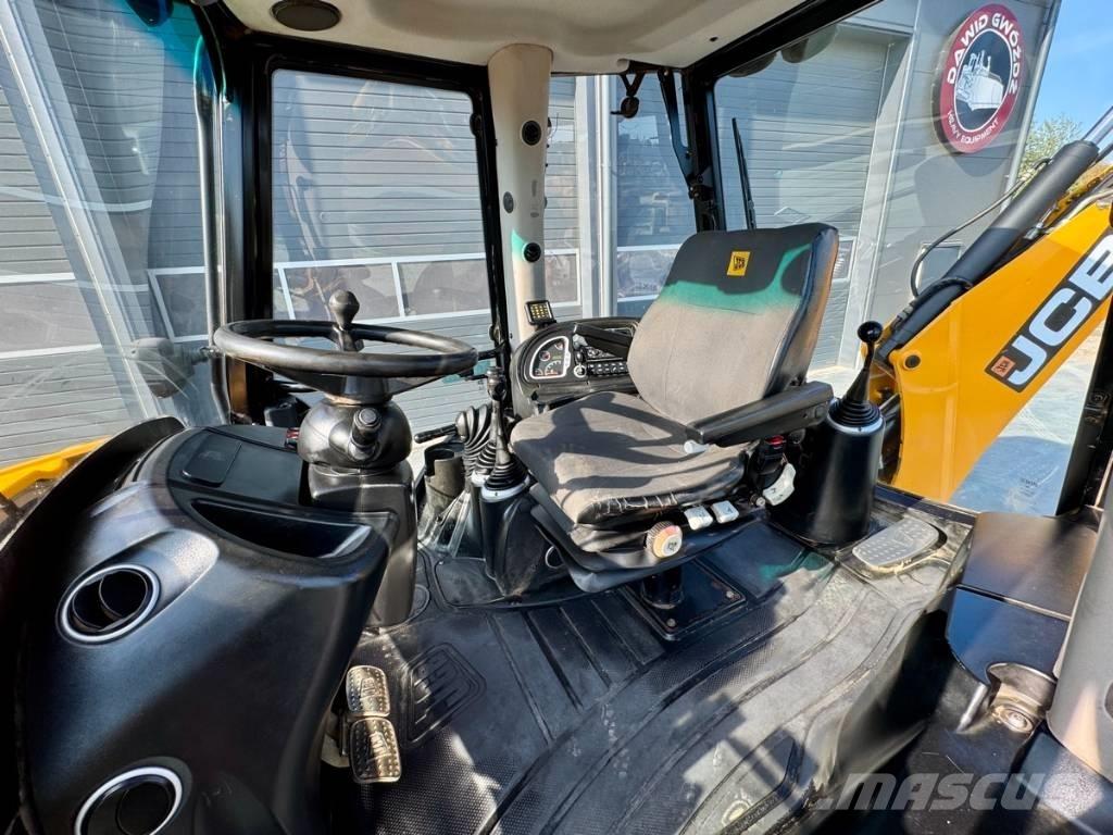 JCB 4 CX Товарач със заден ексватор