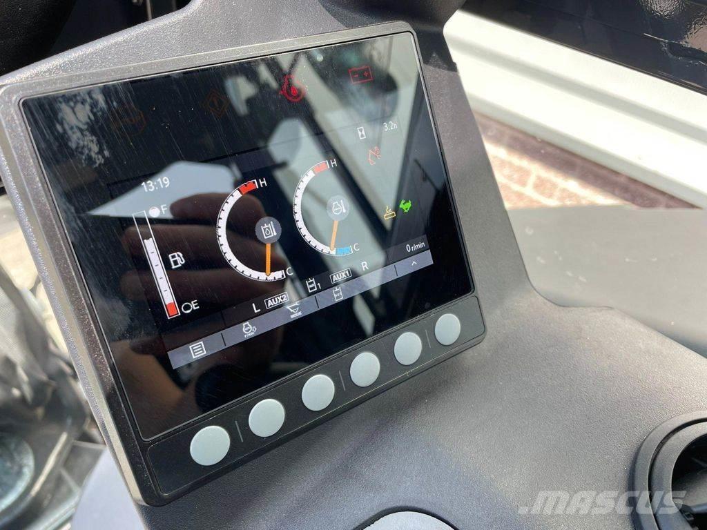 Yanmar VIO33-7 Мини екскаватори < 7 т