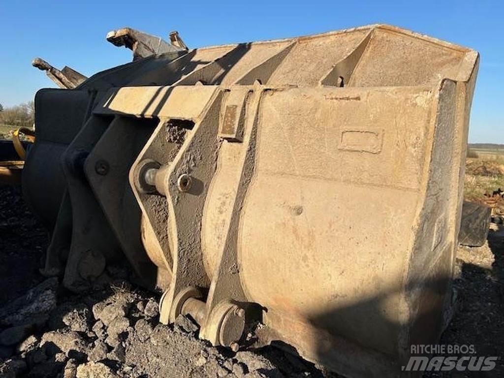 CAT 973D Кофи