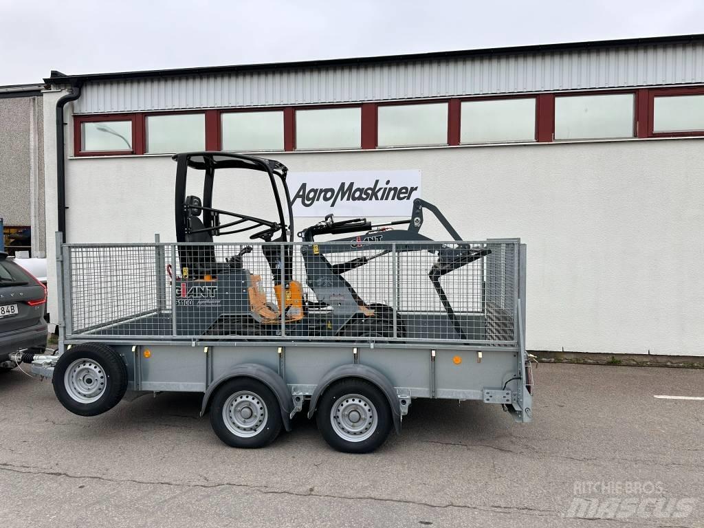 GiANT G1100 Многофункционални товарачи