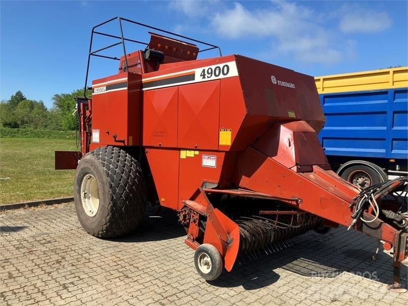 Hesston 4900 Балопреси квадратни
