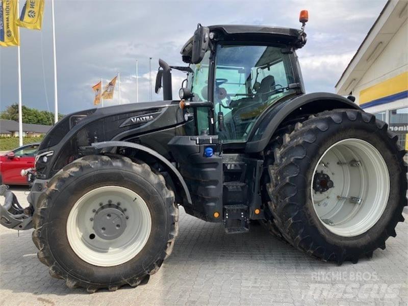 Valtra S394 Трактори