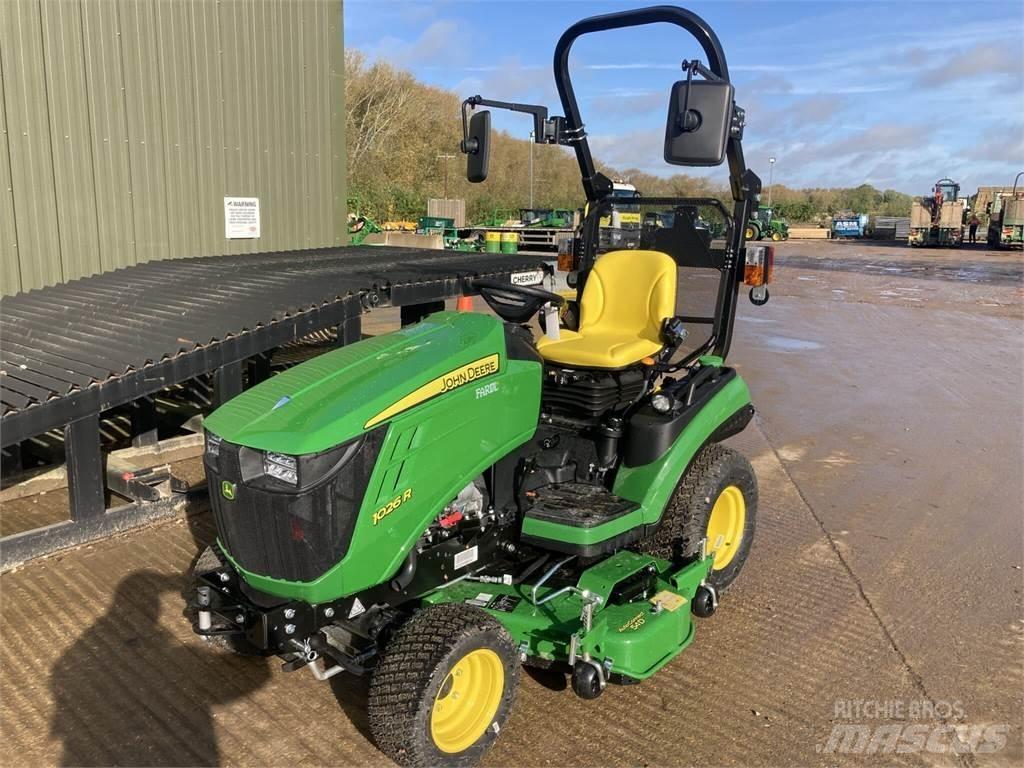 John Deere 1026R Компактни трактори