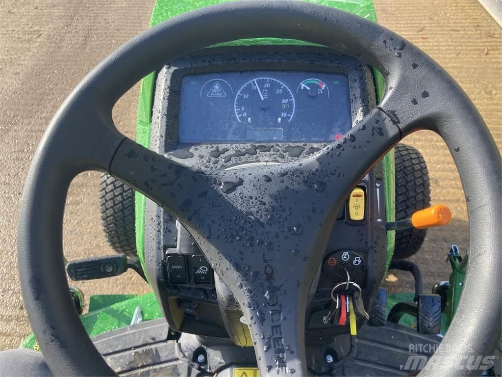 John Deere 1026R Компактни трактори