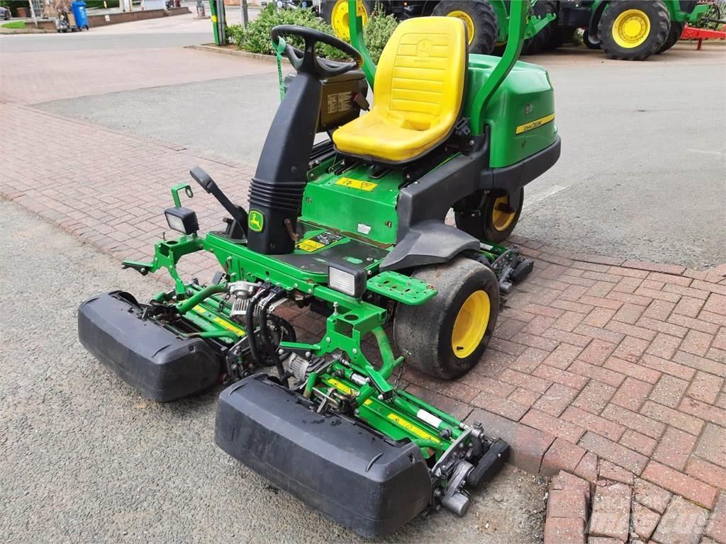 John Deere 2500EH Бутащи се косачки