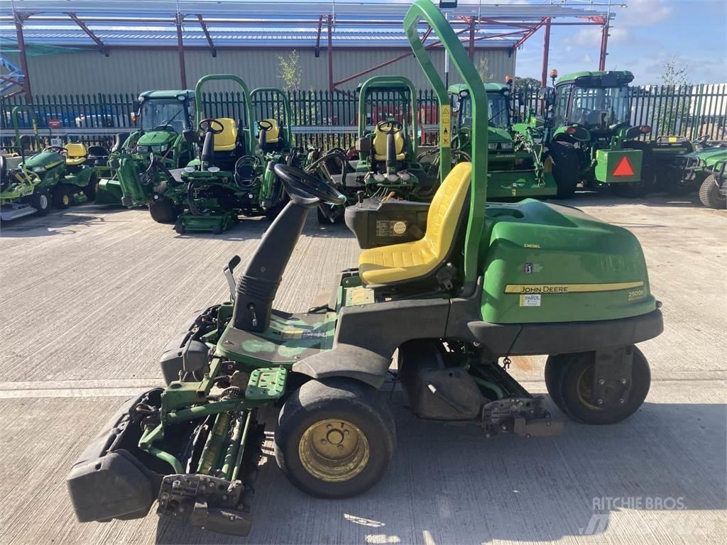 John Deere 2500EH Бутащи се косачки