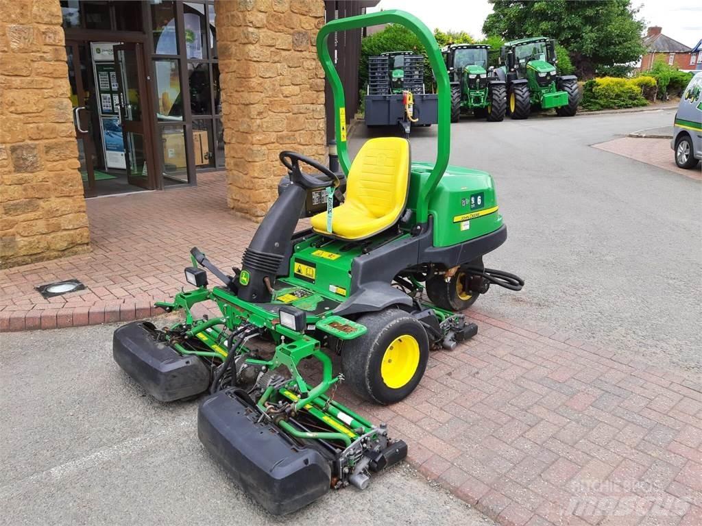 John Deere 2500EH Бутащи се косачки