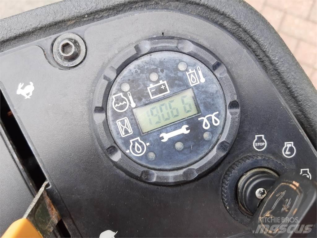 John Deere 2500EH Бутащи се косачки