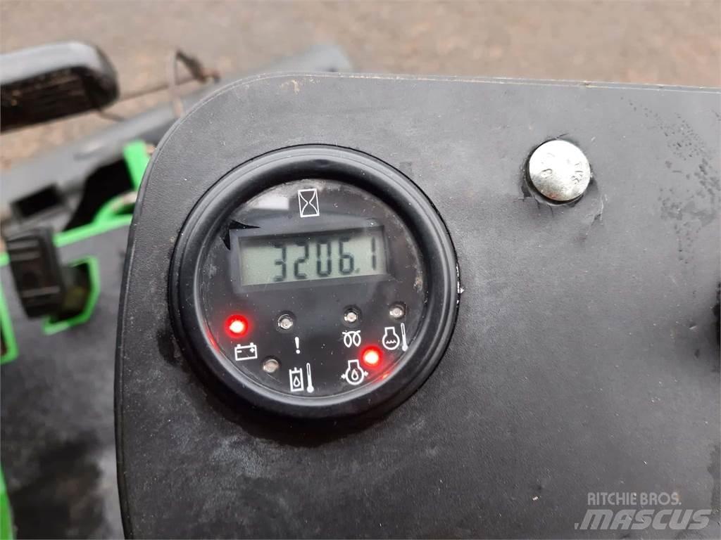 John Deere 2500EH Бутащи се косачки