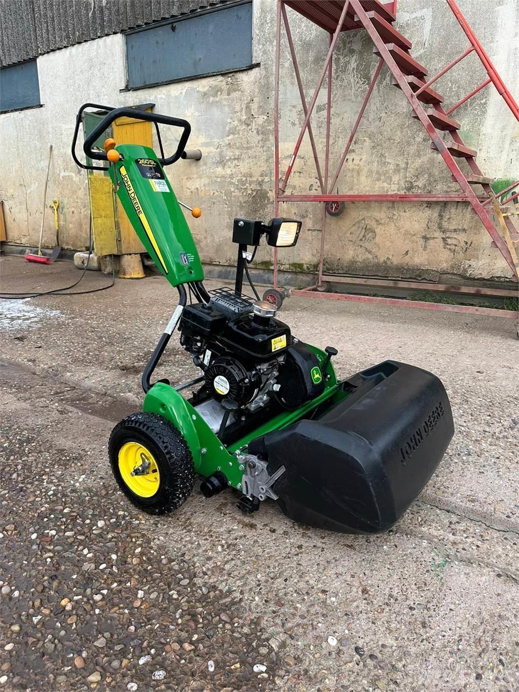 John Deere 260SL Бутащи се косачки