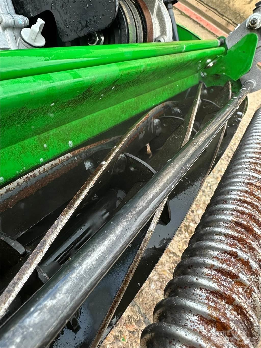 John Deere 260SL Бутащи се косачки