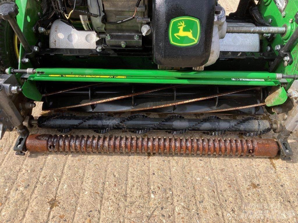 John Deere 260SL Бутащи се косачки