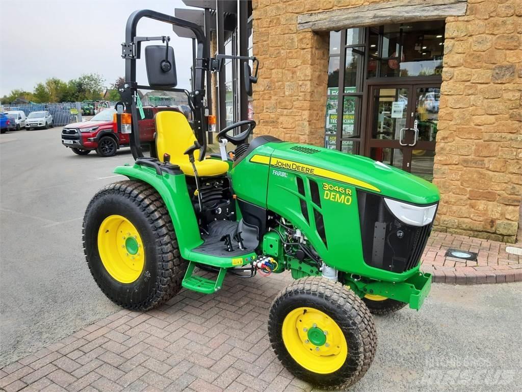 John Deere 3046R Компактни трактори