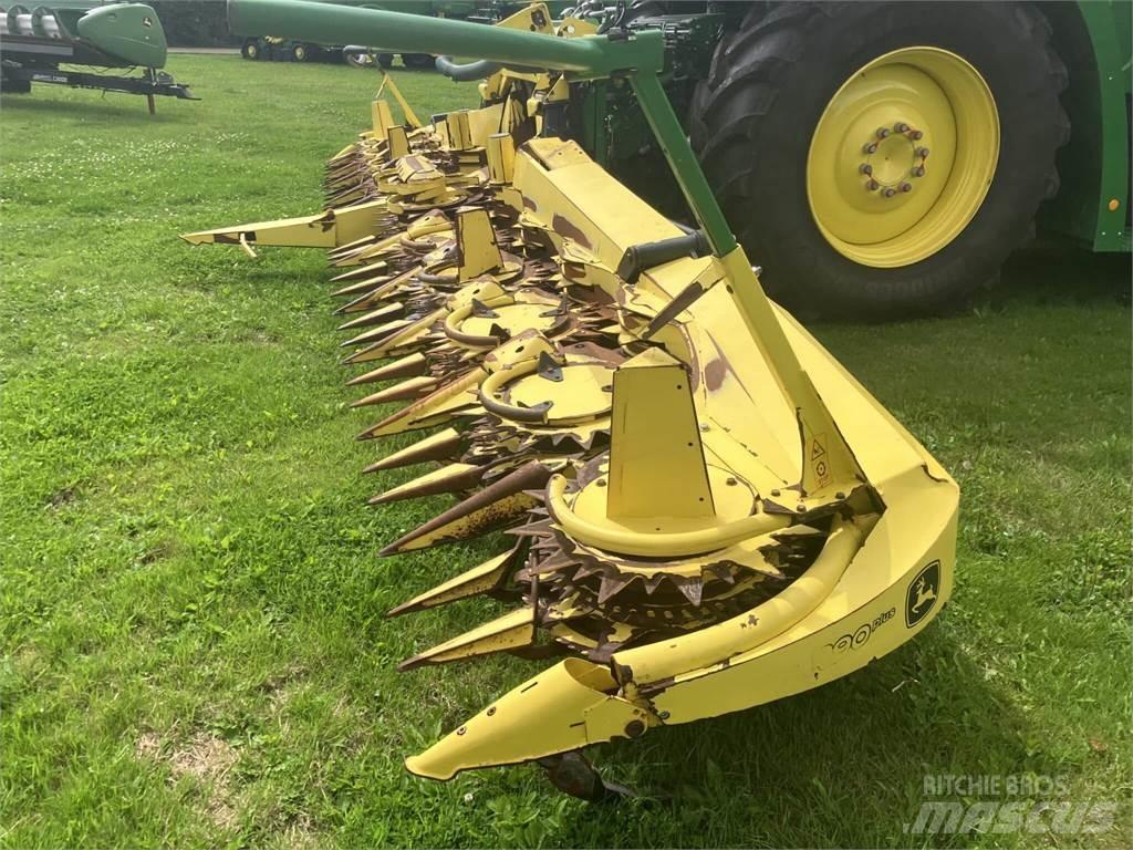 John Deere 390 Plus Самоходни фуражири