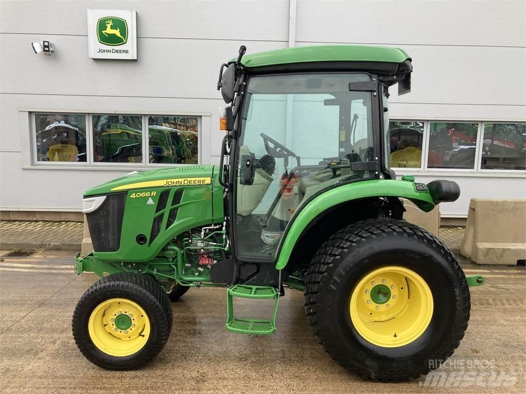 John Deere 4066R Компактни трактори