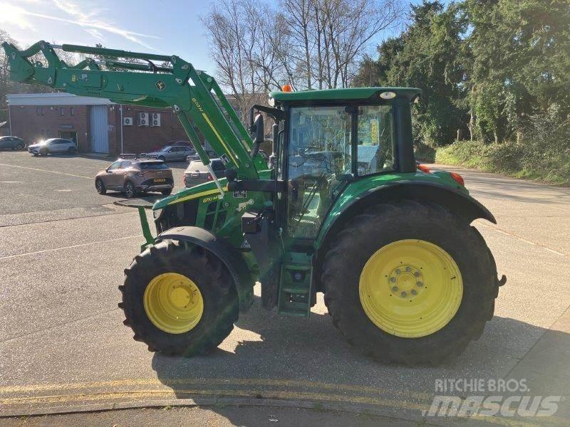 John Deere 6110M Трактори