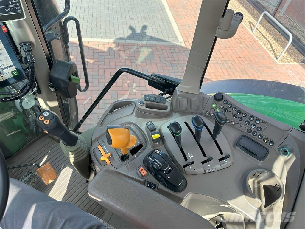 John Deere 6110M Трактори