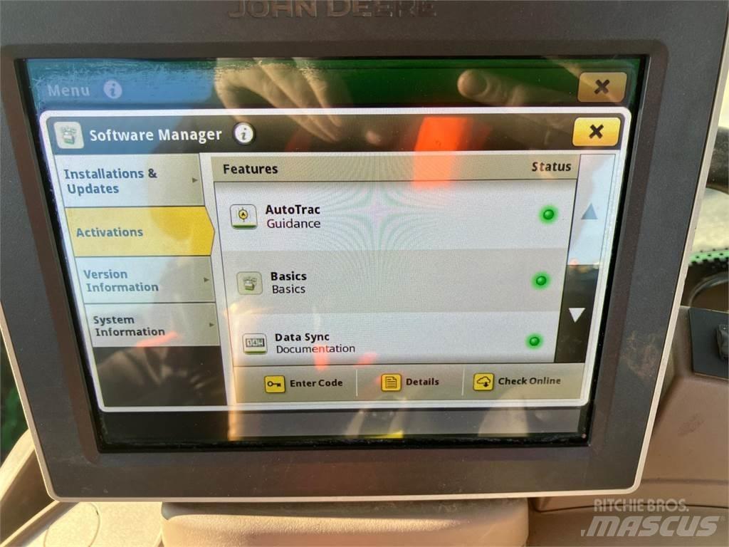 John Deere 6135R Трактори