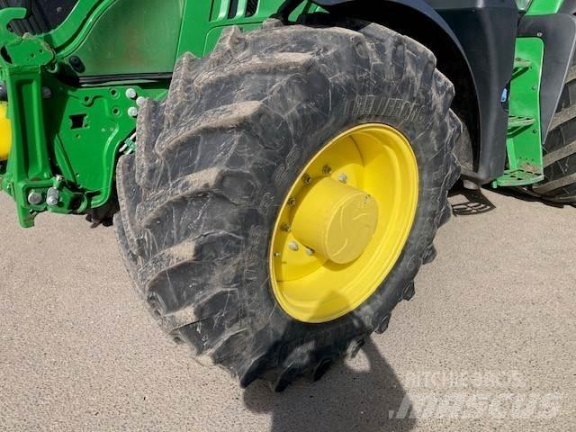 John Deere 6155R Трактори