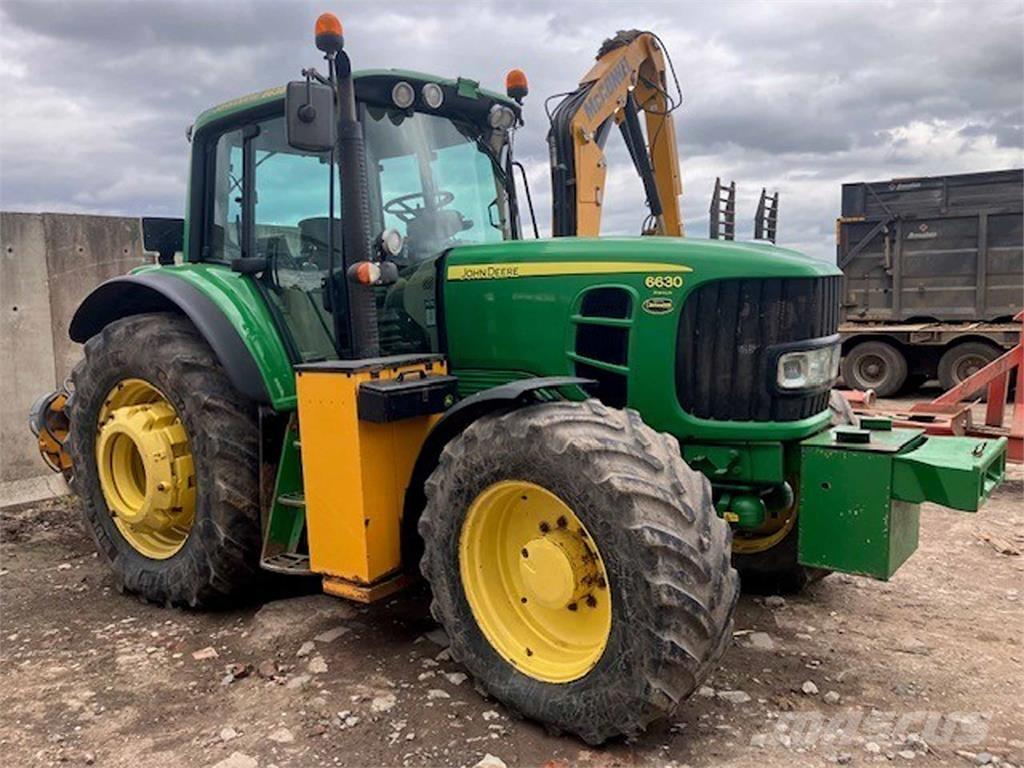 John Deere 6630 Premium Трактори