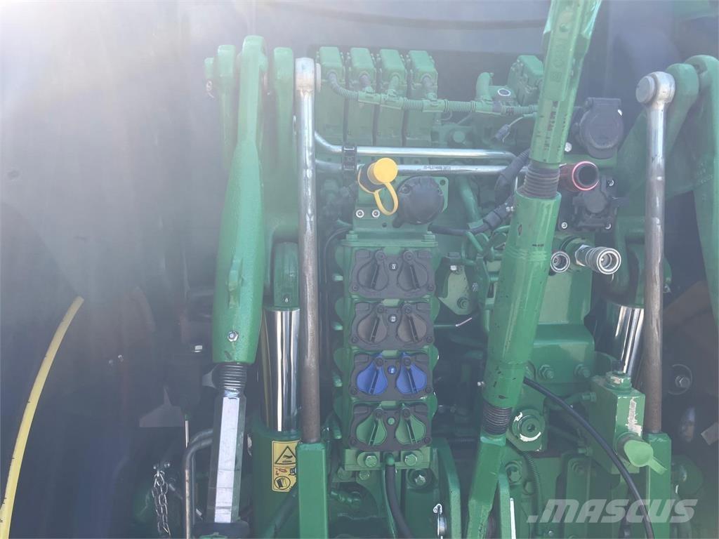 John Deere 6R 155 Трактори