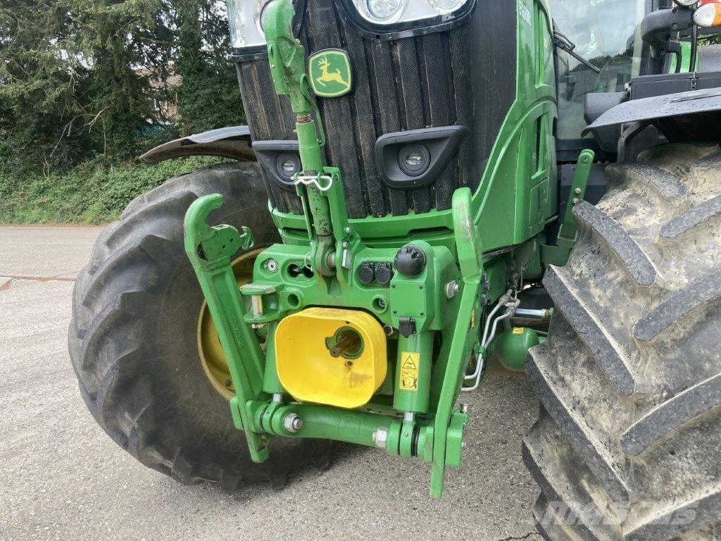 John Deere 6R 215 Трактори