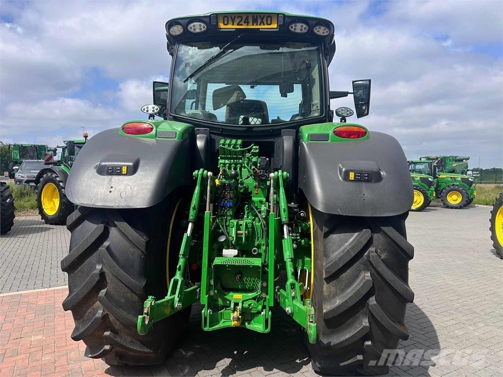 John Deere 6R 215 Трактори
