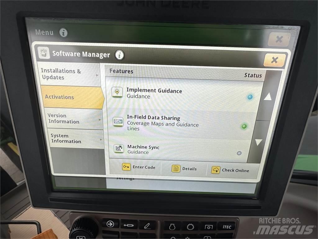 John Deere 6R 215 Трактори