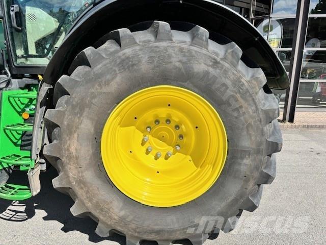 John Deere 6R 250 Трактори