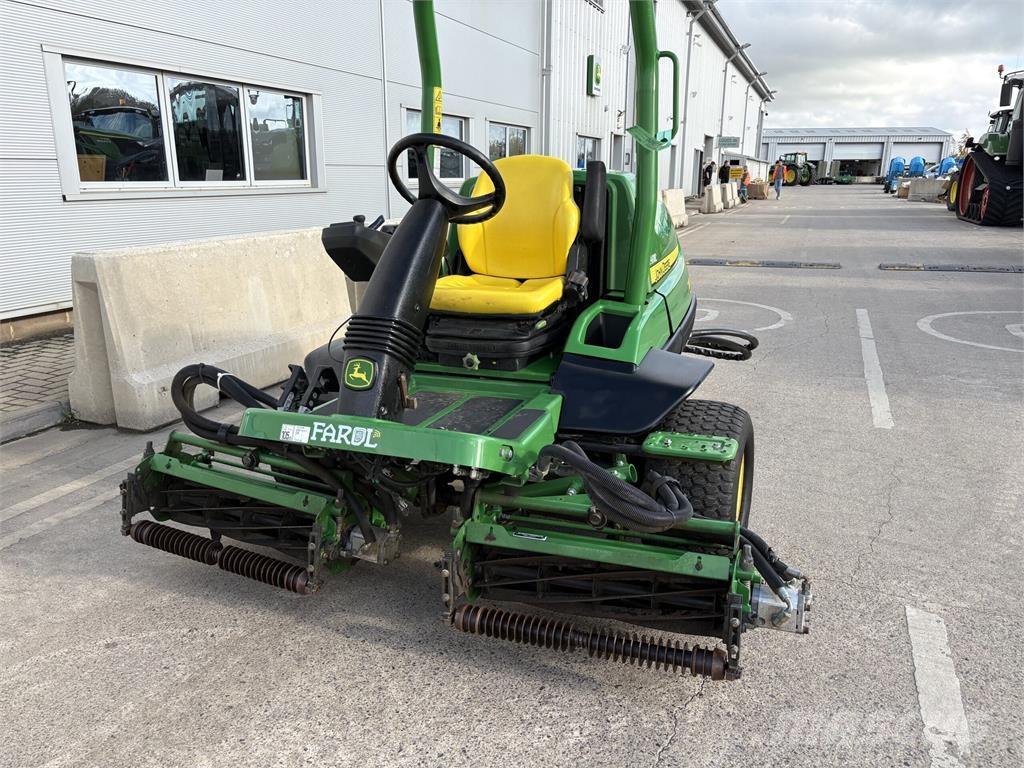 John Deere 7200A Бутащи се косачки