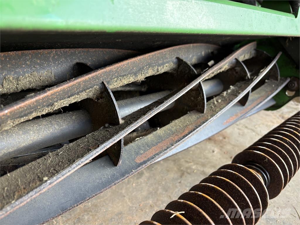 John Deere 7200A Бутащи се косачки