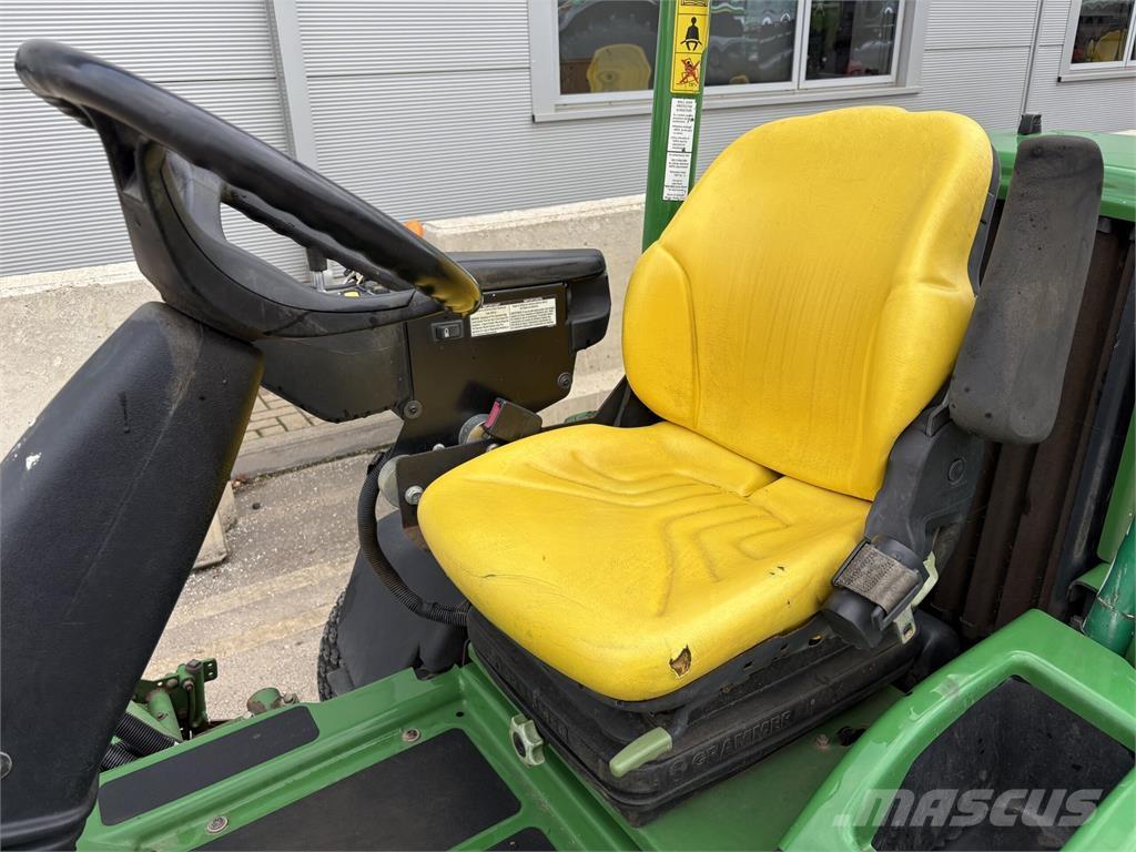 John Deere 7200A Бутащи се косачки