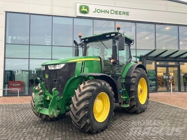 John Deere 7310R Трактори