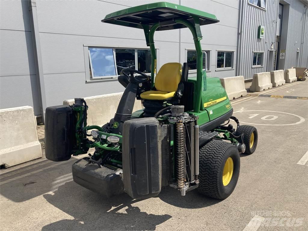 John Deere 7500AE Бутащи се косачки
