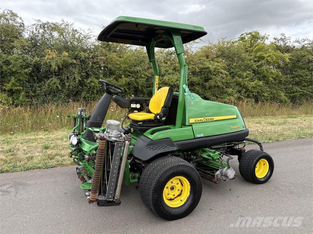 John Deere 7500AE Бутащи се косачки