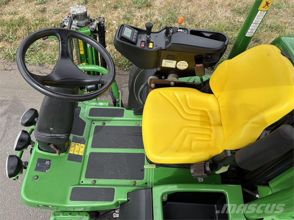 John Deere 7500AE Бутащи се косачки