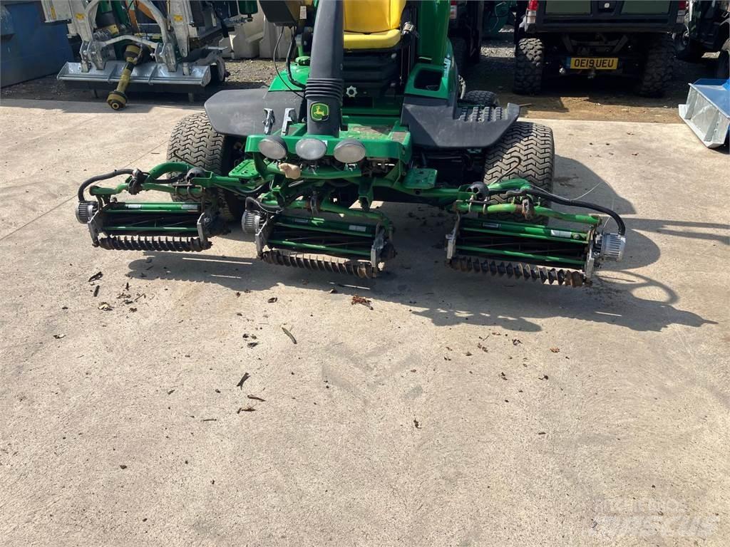 John Deere 7500AE Бутащи се косачки