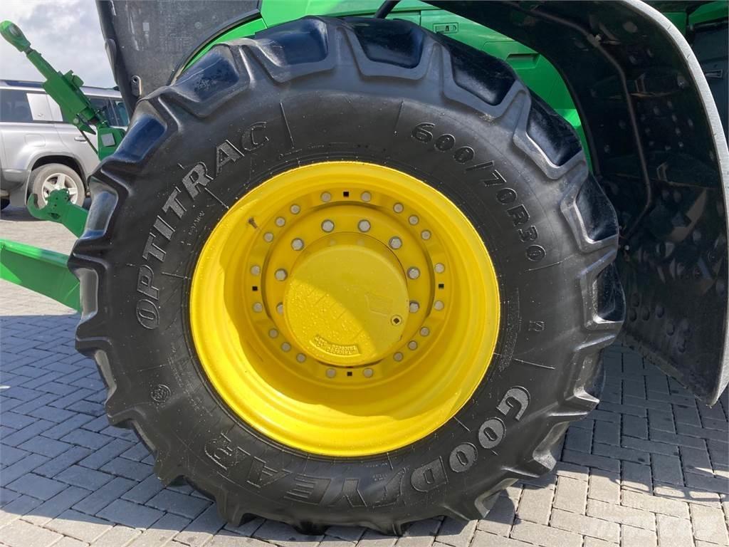 John Deere 7R 310 Трактори