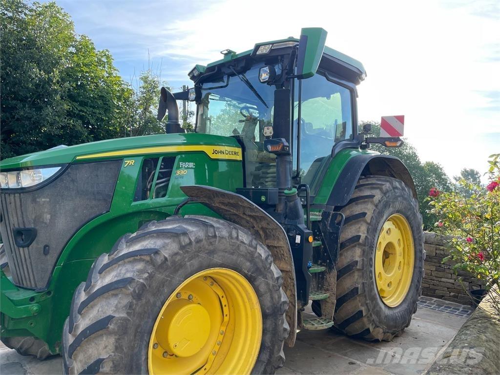 John Deere 7R 330 Трактори