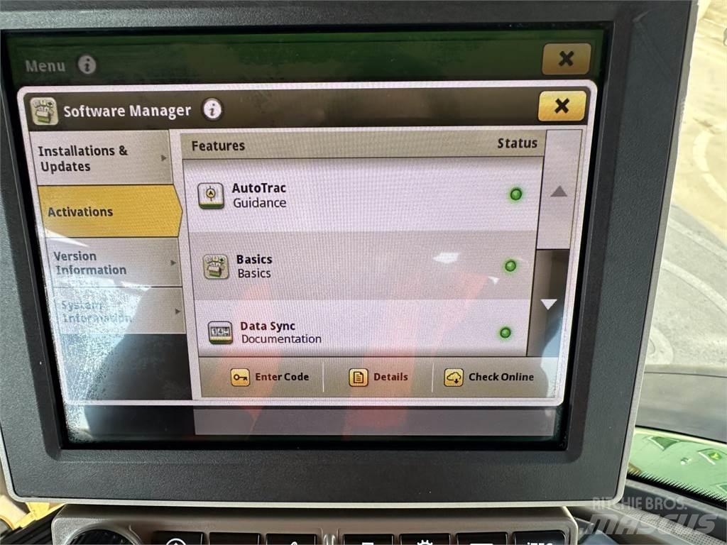 John Deere 8270R Трактори
