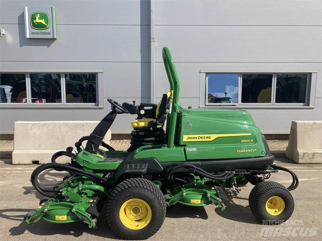 John Deere 8800A Бутащи се косачки