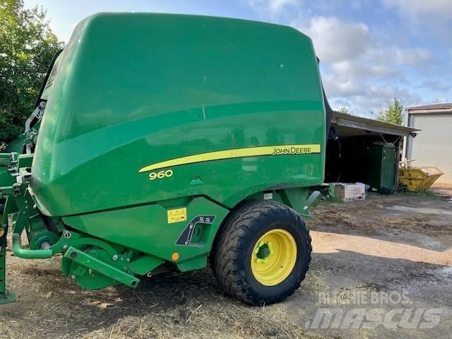 John Deere 960 Балопреси квадратни
