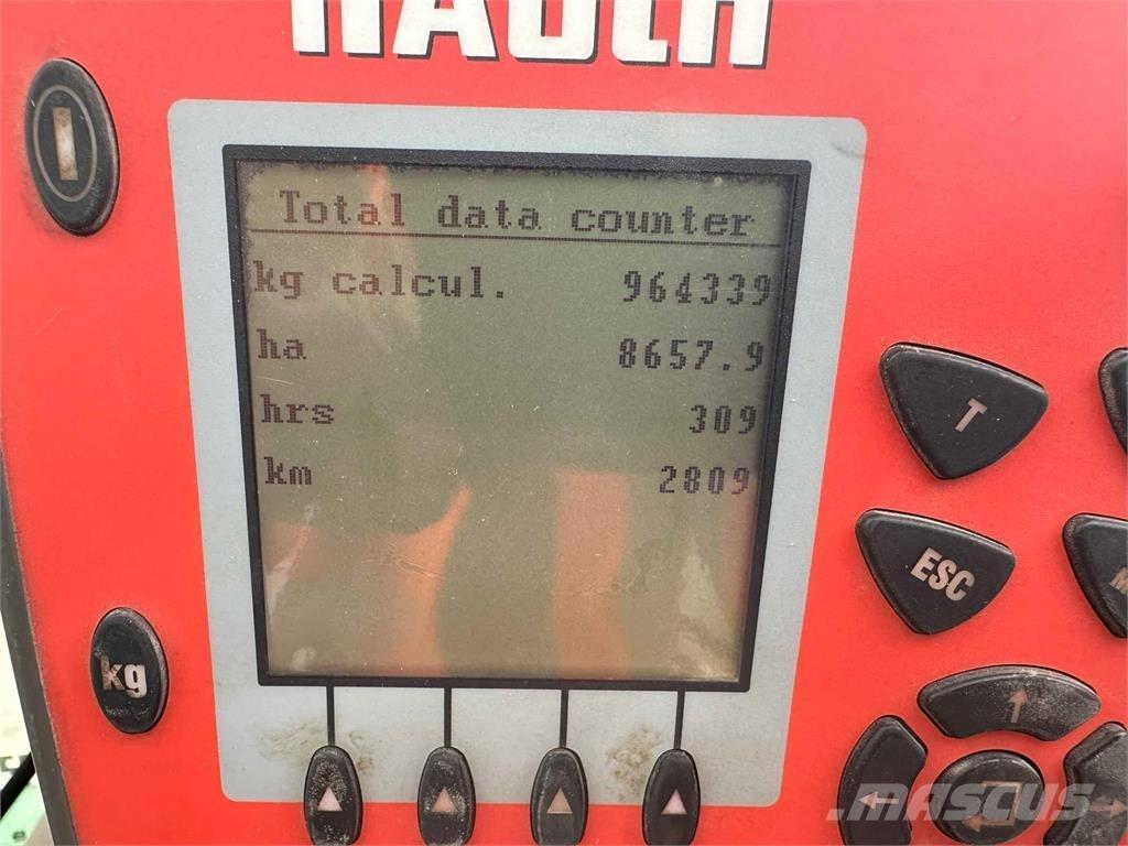 John Deere Axis 40.1W Пръскачки на торове