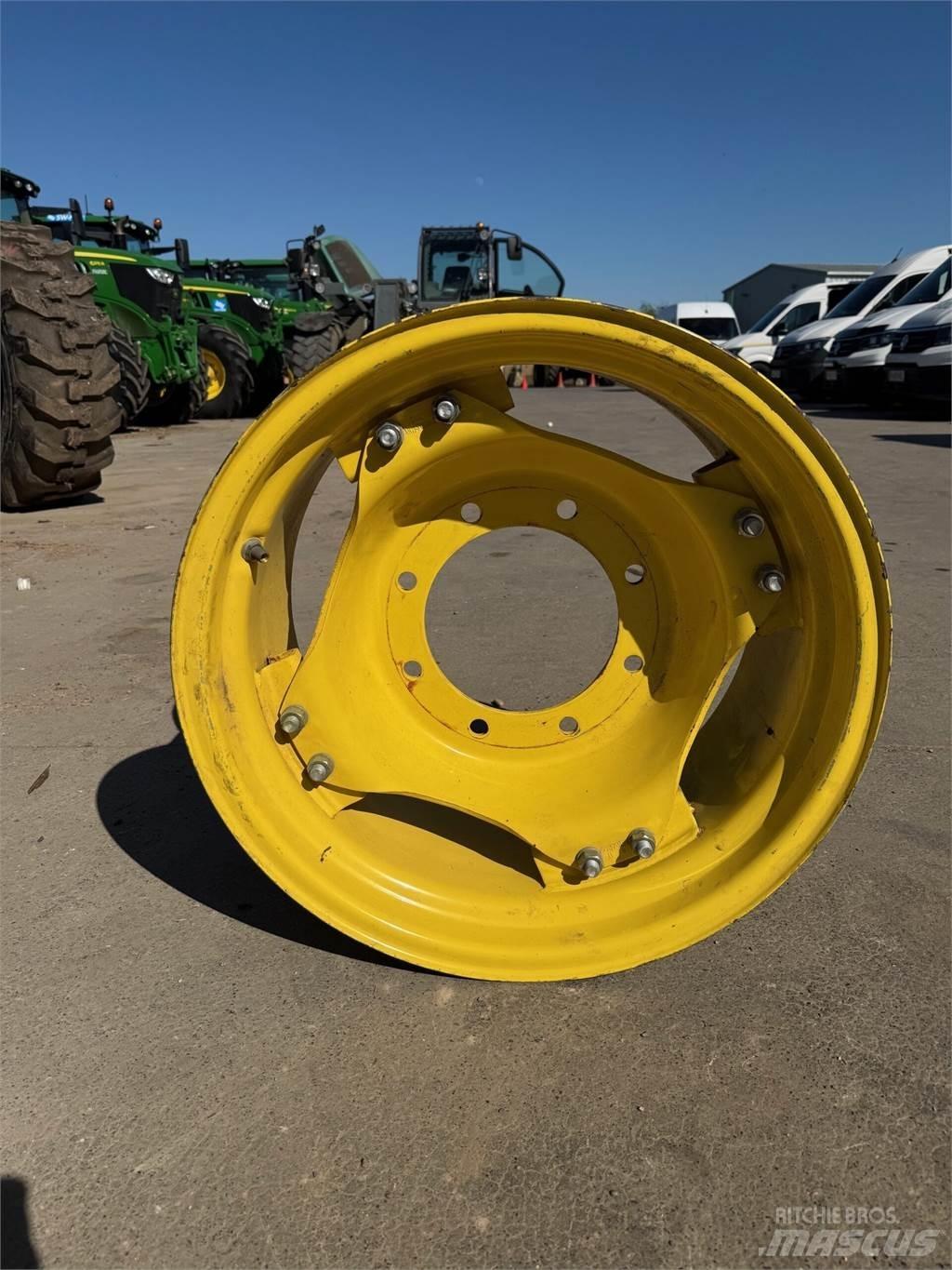 John Deere Example Колелета/Гуми
