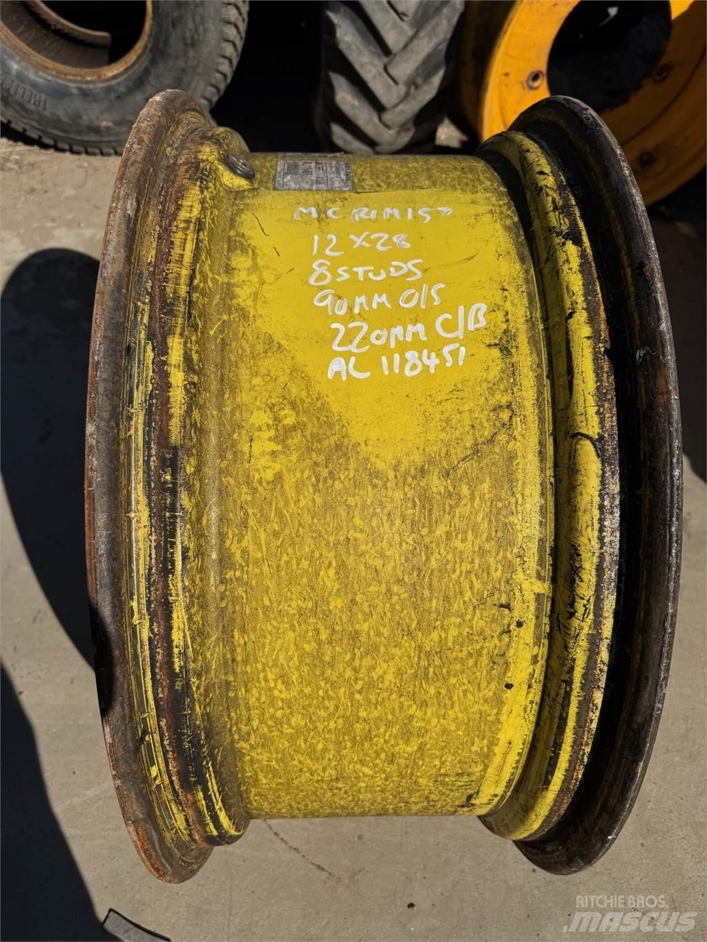 John Deere Example Колелета/Гуми