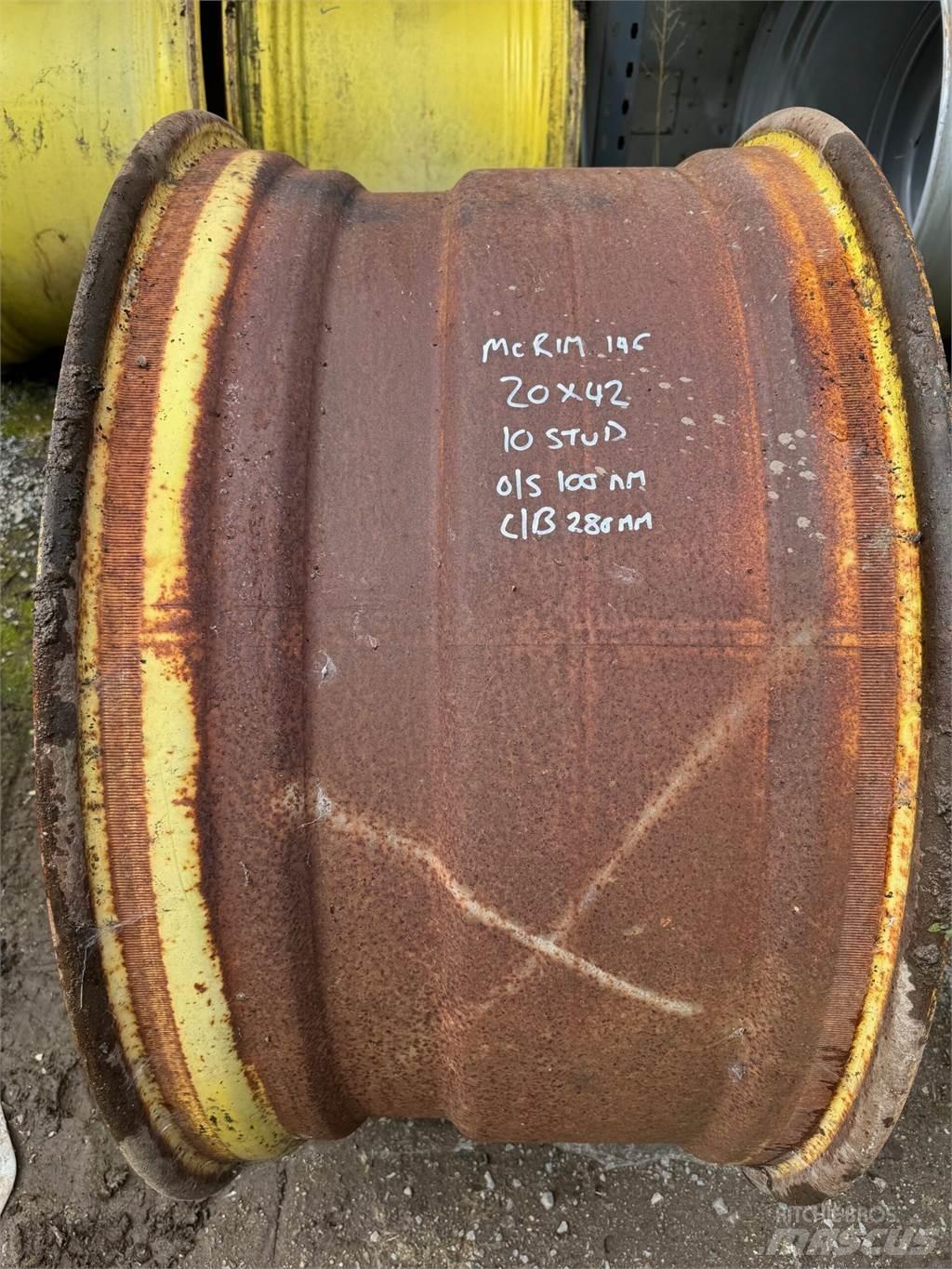 John Deere Example Колелета/Гуми